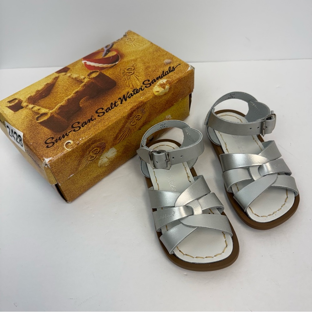 Sun-San Saltwater Original Flat Sandals Girls Silver Size 7 New in Box